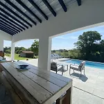 Maison Individuelle Avec Piscine Et Grand Jardin, 6-8 Pers, - Fr-1-495-140 * Urt