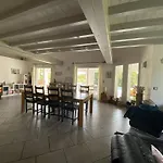 Maison Individuelle Avec Piscine Et Grand Jardin, 6-8 Pers, - Fr-1-495-140 Vakantiehuis Urt