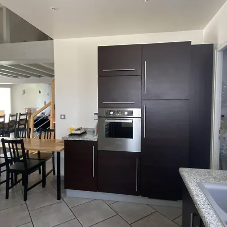 Maison Individuelle Avec Piscine Et Grand Jardin, 6-8 Pers, - Fr-1-495-140 *