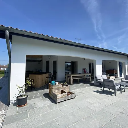 Maison Individuelle Avec Piscine Et Grand Jardin, 6-8 Pers, - Fr-1-495-140 Ferienhaus Urt