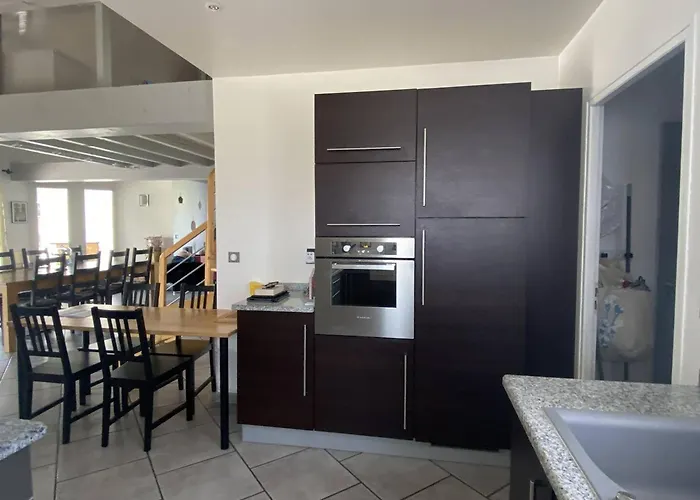 Maison Individuelle Avec Piscine Et Grand Jardin, 6-8 Pers, - Fr-1-495-140 *