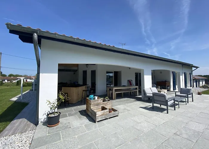 Maison Individuelle Avec Piscine Et Grand Jardin, 6-8 Pers, - Fr-1-495-140 Ferienhaus Urt