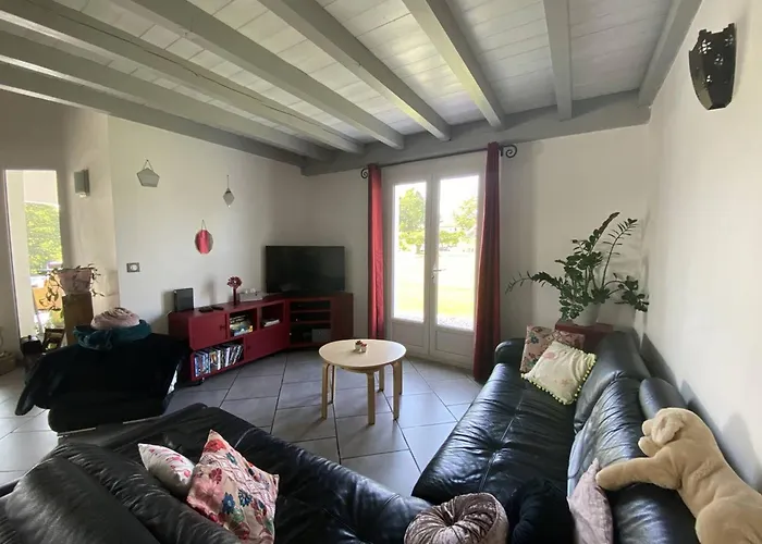 Maison Individuelle Avec Piscine Et Grand Jardin, 6-8 Pers, - Fr-1-495-140 Ferienhaus Urt