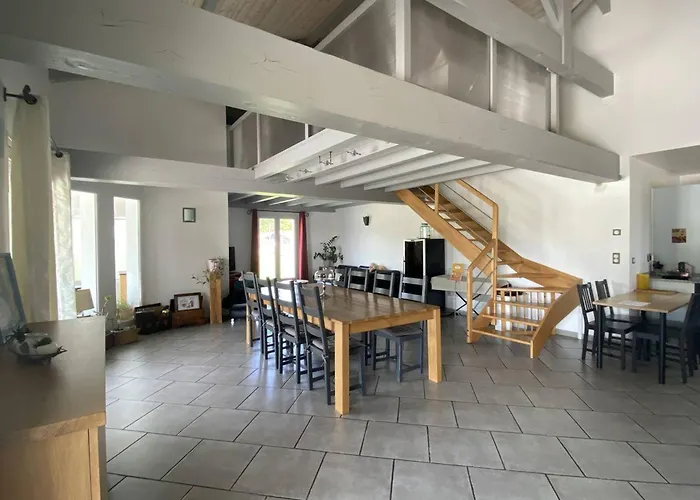 Maison Individuelle Avec Piscine Et Grand Jardin, 6-8 Pers, - Fr-1-495-140 Ferienhaus